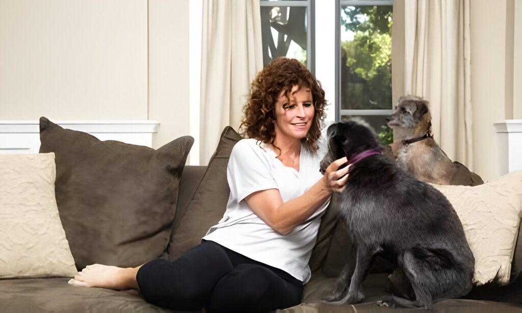 Pet-sitting-rates-how-much-would-you-pay-for-a-trusted-pet-sitter-in-2024